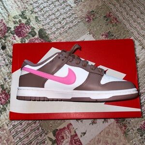 Nike dunks low